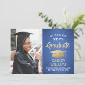 Class Year Brushed Blueと金ゴールド卒業写真 招待状 (スタンド正面)