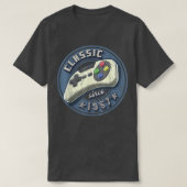 Classic 1957 65th Birthday Retro Video Game Contro Tシャツ (デザイン正面)