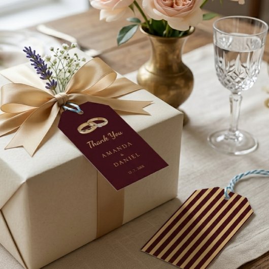 Classic Auburn Brown and Gold Stripe Wedding Rings ギフトタグ