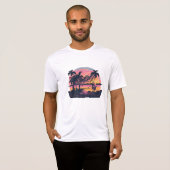 Classic beach and boat pink tシャツ (正面フル)