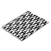 Classic Black & White Chessboard Pattern ノートブック (左側)