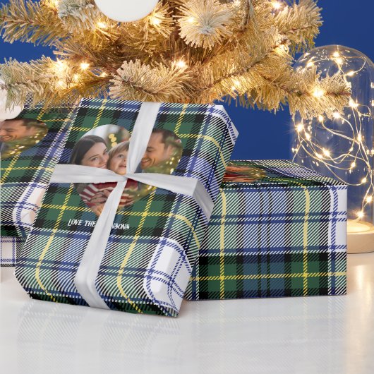 Classic Blue and Green Tartan Christmas Photo ラッピングペーパー (クリスマス)