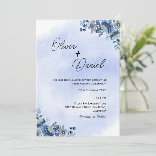 Classic Blue Floral Wedding Invitation 招待状 (スタンド正面)
