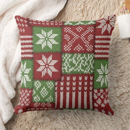 Classic Christmas Patchwork Knit -Red, Green クッション (ブランケット)