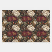 Classic Christmas Red and Cream Winter Floral ラッピングペーパーシート (正面2)