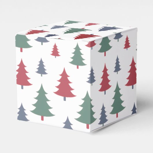 Classic Festive Holiday Green & Brown Pine Trees フェイバーボックス (正面サイド)