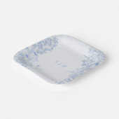 Classic French Blue White Floral Wedding Enclosure ペーパープレート (傾斜あり)