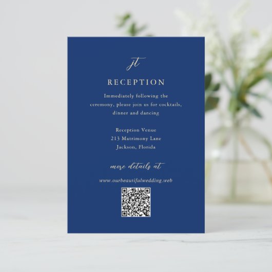 Classic Navy and Cream Elegant QR Code Wedding エンクロージャーカード (スタンド正面)
