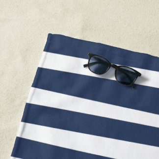 Classic Navy Blue Stripes | Timeless Nautical  ビーチタオル