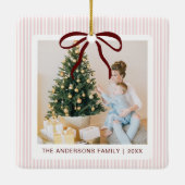 Classic Pink Stripes Red Bow Christmas Ceramic Orn セラミックオーナメント (裏面)