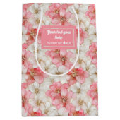 Classic powder pink & gold custom wedding gift bag ミディアムペーパーバッグ (正面)