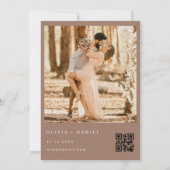 Classic QR Code Crest Mocha Brown Photo Wedding 招待状 (裏面)