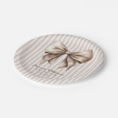 Classic Ribbon Bow Beige Baby Shower Plates ペーパープレート (アングル)