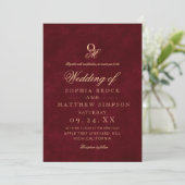 Classic Romantic Minimal Burgundy Monogram Wedding 招待状 (スタンド正面)