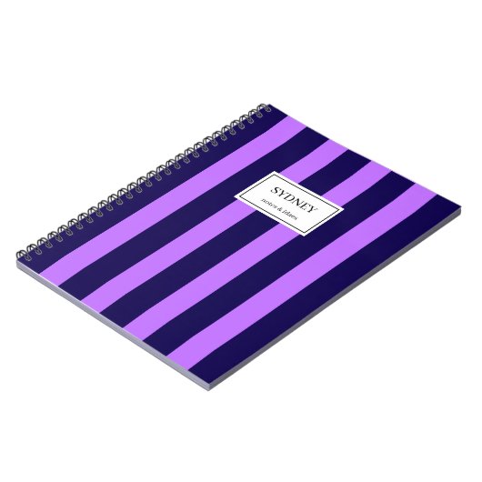 Classic Striped Notebook Custom Name Journal  ノートブック (左側)