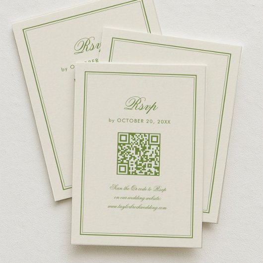 Classic White and Sage Green Wedding RSVP Qr Code エンクロージャーカード