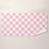 Classic White with Soft Pink Square Pattern Style バスタオル (バスタオル)