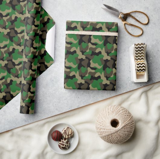 Classic Woodland Camouflage Pattern ラッピングペーパー (クラフト)