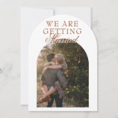 Classy Burnt Orange Boho Terracotta Arched Wedding 招待状 (裏面)