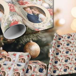 Classy Circle私たちの最初の結婚したクリスマスフォト ラッピングペーパー