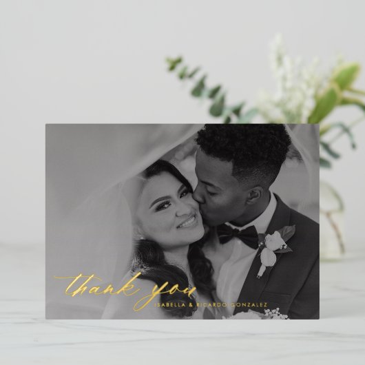 Classy Krightnessの結婚写真ありがとうござ実在う 箔招待状 (立ち正面)