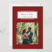 Classy Maximalist Victorian Heart Wine Red Wedding 招待状 (裏面)