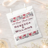 Classy Rose Garden Themed Wedding フェイバーバッグ (クリップ留めされた状態)