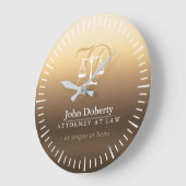 Classy Scales of Justice | Lawyer Best ラージ壁時計 (傾斜)