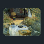Claude Monetによる昼食会、ヴィンテージ印象派 マグネット<br><div class="desc">クロード・モネのランチョン(1876)はヴィンテージの印象派のアート素晴らし自然で絵画、午後のお茶と庭園で春シーズンのピクニックランチを取り上げている。子どもが遊おもちゃ付きで静かに地面に寝ている。アーティストについて：クロード・モネ(1840-1926)は印象派の運動の創始者であフランスのり絵画、その絵画の大部分は「空中に浮かぶ」（野外に浮かぶ）スタイル印象派の風景である。</div>