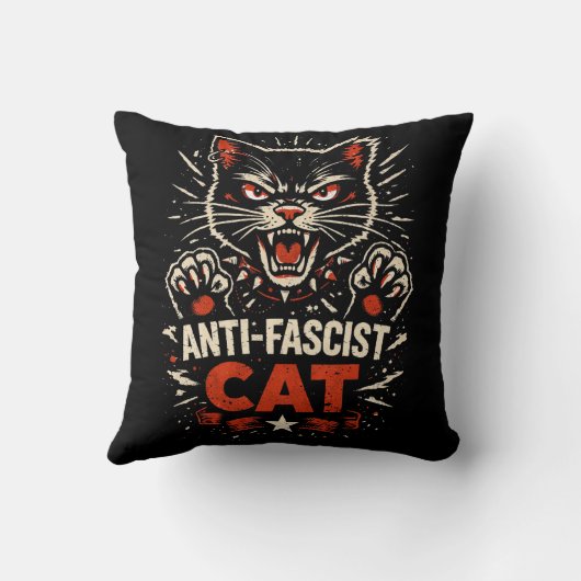 Claws of Resistance クッション (裏面)