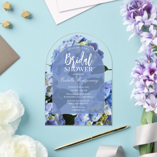 Clean Blue Hydrangea Floral Bridal Shower アクリル招待状 (インサイチュ (ウェディング))