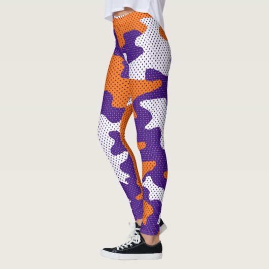Clemson-Inspired Orange & Purple Tiger Camo レギンス (左)
