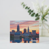 Cleveland Ohio Skyline Sunset ポストカード (スタンド正面)