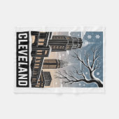 Cleveland Ohio Skyline Winter Woodcut Black&White フリースブランケット (正面(横))
