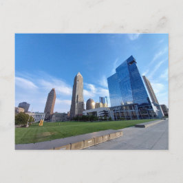 Cleveland skyline at Memorial Plaza ポストカード