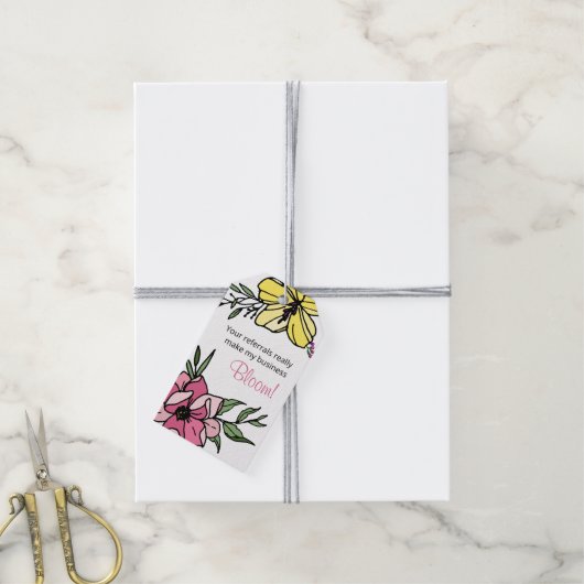 Client ポップ・アートの By Estate実在ロゴ ギフトタグ (より糸付き)