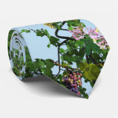 Climbing grapevines & honeysuckles flowers ネクタイ (ロール)