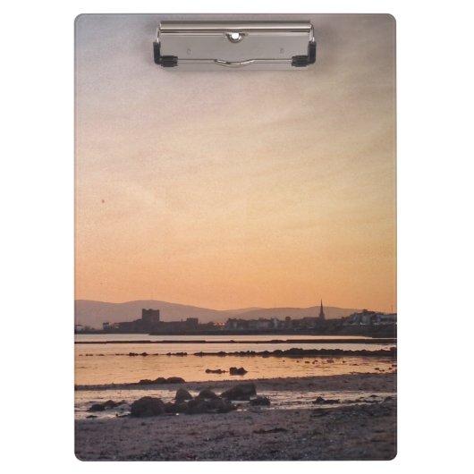 Clipboard with picture of Carrickfergus Castle Des クリップボード (正面)