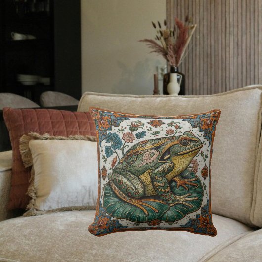 Cloisonne Frog on Lily Pad クッション