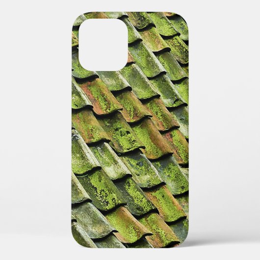 Close-up photo of green shingle roof Case-Mate iPhoneケース (裏面)