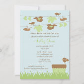 Clotheslineは男女兼用なベビーシャワーを結び付けます 招待状 (正面)