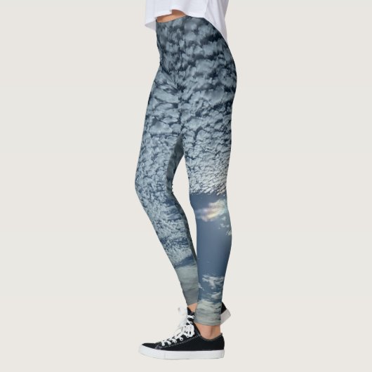 Cloud My Sky Leggings  レギンス (左)