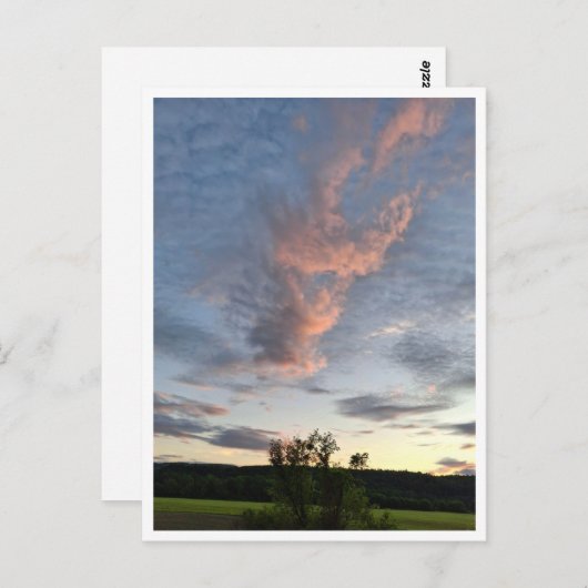 Clouds are magical ポストカード (正面/裏面)