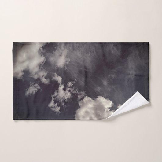 Clouds, on dark blue background ハンドタオル (ハンドタオル)