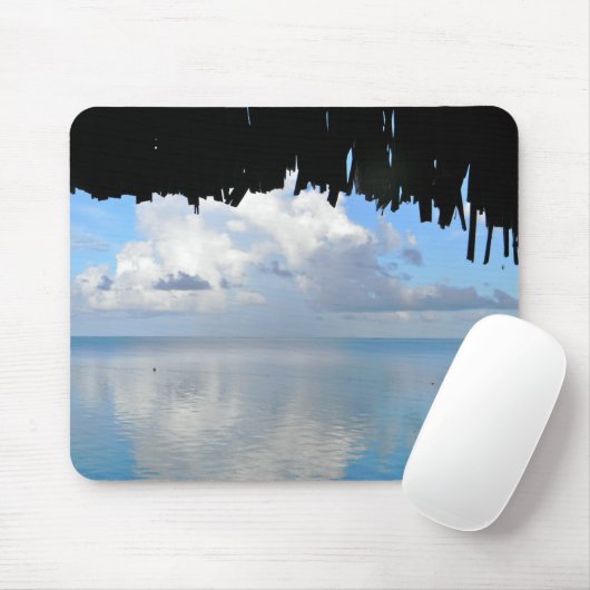 Clouds over Bora Bora マウスパッド (マウス)