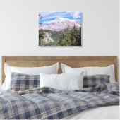 Clouds Over Mount Rainier Scenic Landscape キャンバスプリント (インサイチュ (寝室))