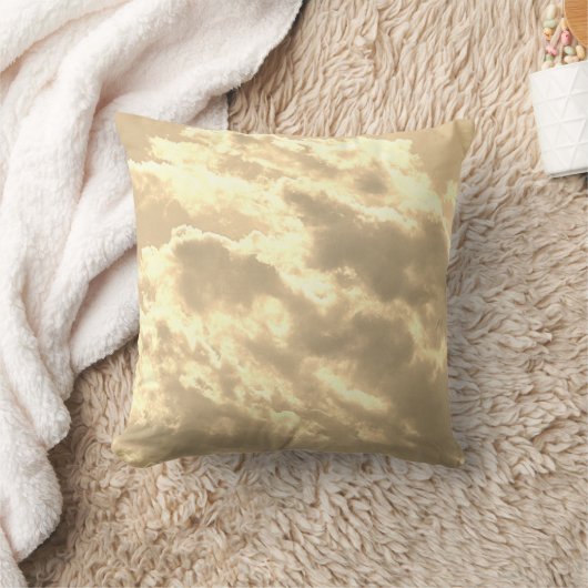 "Clouds" Throw Pillow クッション (ブランケット)