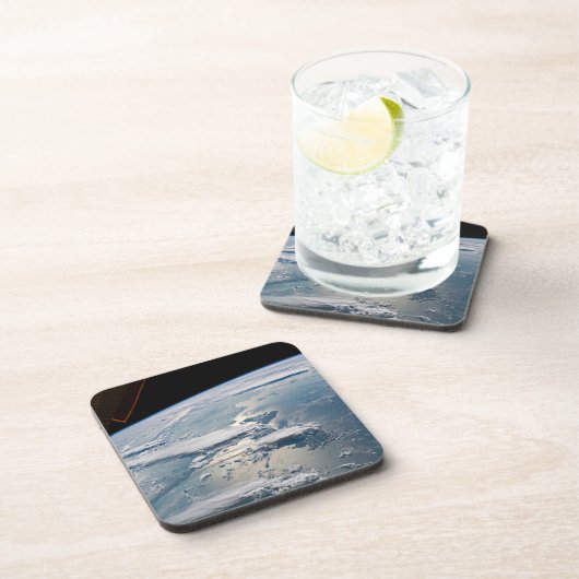 Cloudscapesスマのまわりにトラ，インドネシア。 コースター (右側)