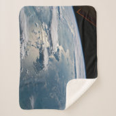 Cloudscapesスマのまわりにトラ,インドネシア。 シェルパブランケット (正面)