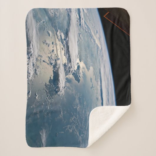 Cloudscapesスマのまわりにトラ，インドネシア。 シェルパブランケット (正面)